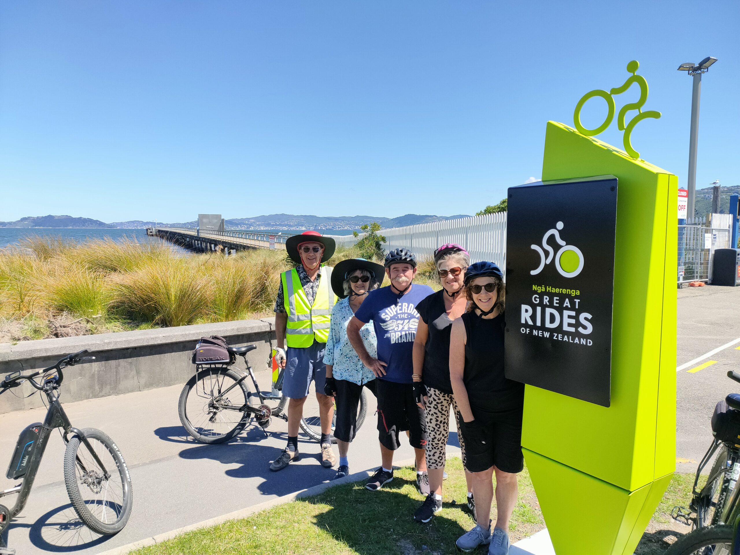 Cyclists on the Hutt River Trail section of the Remutaka Cycle Trail near Petone